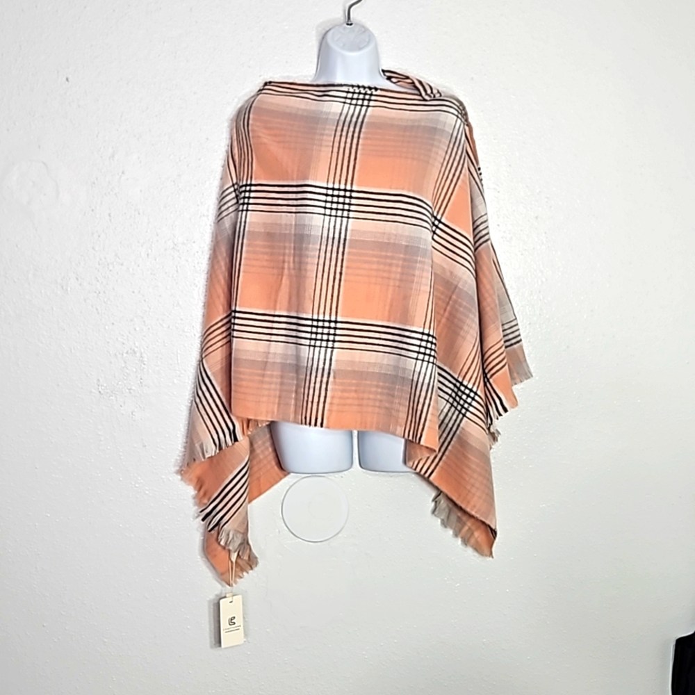 NWT Comfyluxe Women Salmon Pink Plaid Poncho One Size